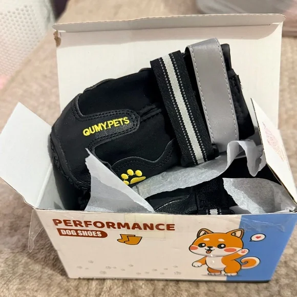 Qumy Black and Gray Dog Boots SZ 6 - Picture 6 of 8